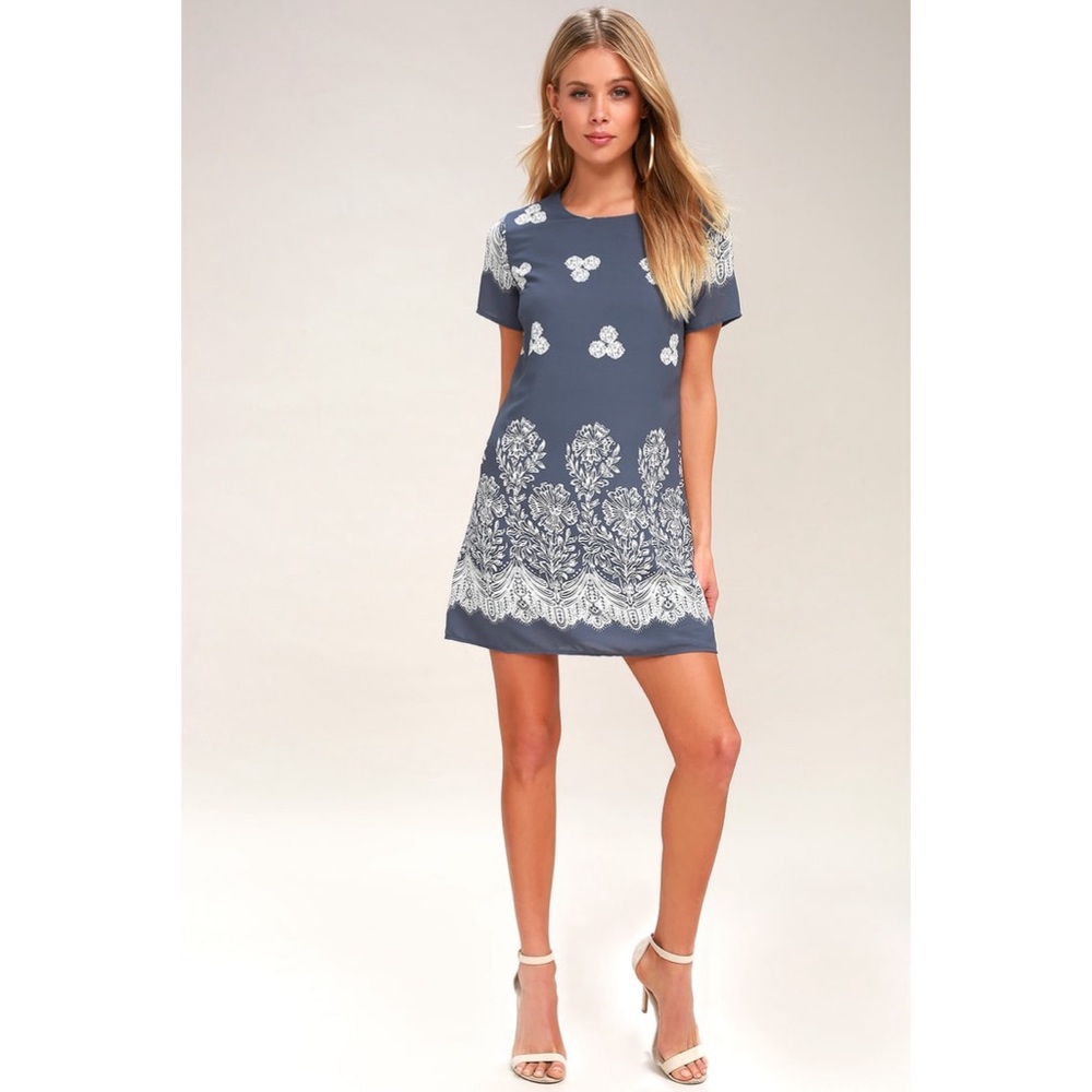 Lulus Riverside Slate Blue Floral Print short sleeve Shift Dress size XS